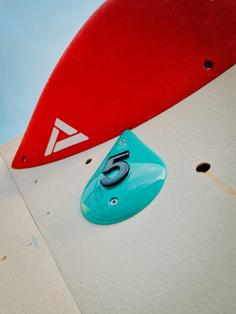 red drop with the number